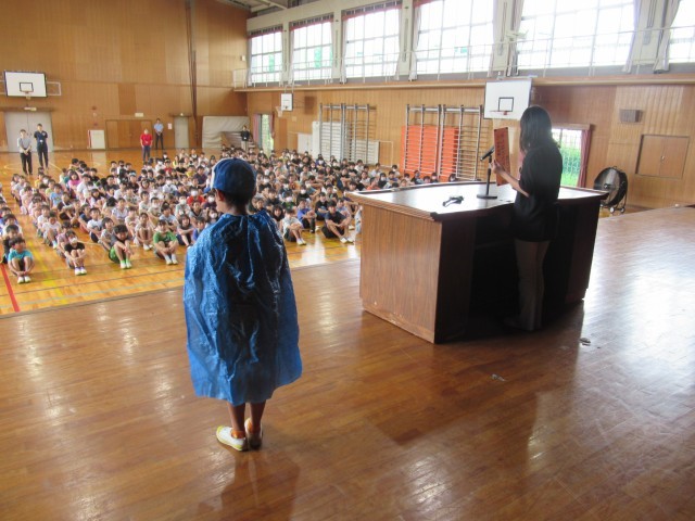 朝会（運動会赤白決め） (8).JPG